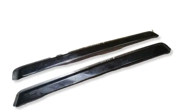 Volvo V50 Rear door wind deflector