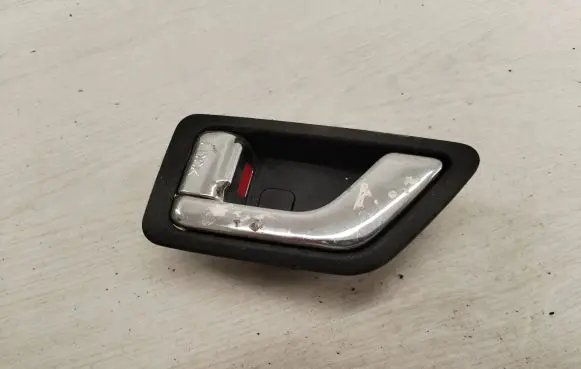 Hyundai Getz Rear door interior handle