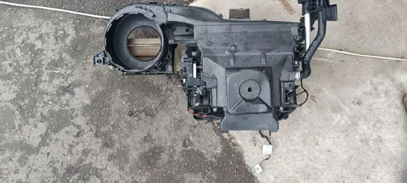 BMW 3 E90 E91 Interior heater climate box assembly 985326F