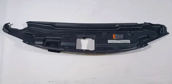 Engine bonnet/hood lock trim molding