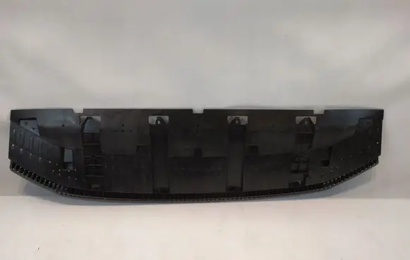 Audi Q3 8U Front bumper skid plate/under tray 8U0807233