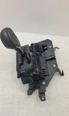 Subaru Outback (BS) Gear shifter/selector PA66GF33