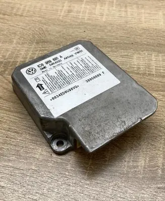 Skoda Fabia Mk1 (6Y) Airbag control unit/module 1C0909601A 5WK43123