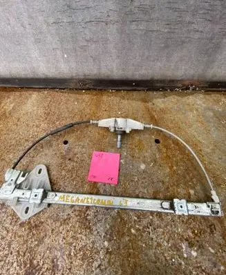 Renault Megane I Rear door manual window regulator 