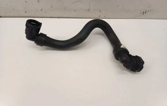 Peugeot 3008 II Engine coolant pipe/hose 9673457180