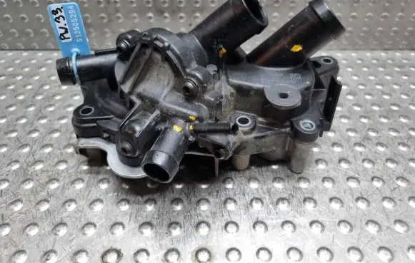 Volkswagen Golf VII Water pump 04E121042L
