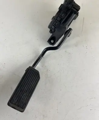 Nissan Primera Accelerator throttle pedal 6PV00862003 18002AU400