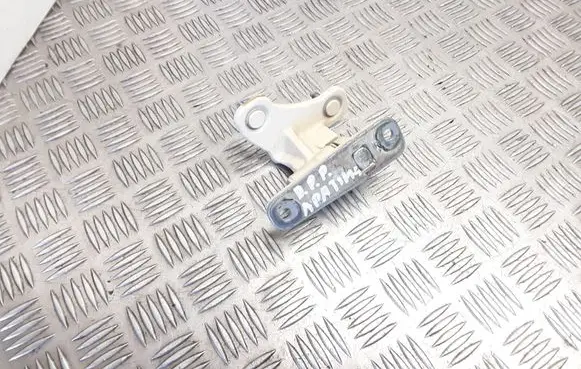 Mercedes-Benz E W212 Front door lower hinge 