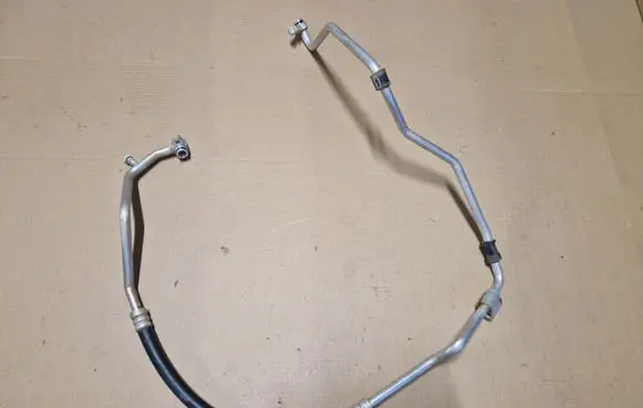 Air conditioning (A/C) pipe/hose