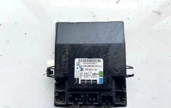 Mercedes-Benz A W169 Door control unit/module A1698208026