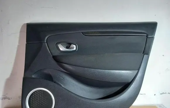 Renault Scenic III - Grand scenic III Front door card panel trim