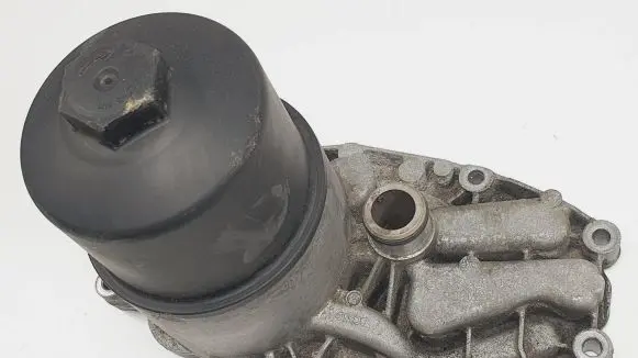 Jaguar XF X250 Oil filter mounting bracket 9X2Q-6B624-BB