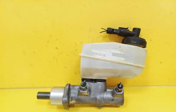 Renault Scenic I Master brake cylinder 7700436913 7700828034