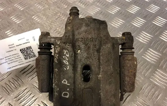Toyota Prius (XW20) Front brake caliper