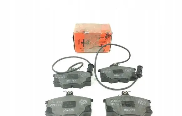 Alfa Romeo 164 Brake pads (front) 60760114