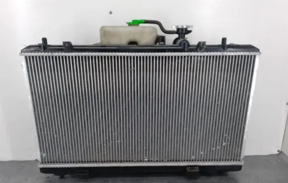 Suzuki SX4 Coolant radiator 263500-5820