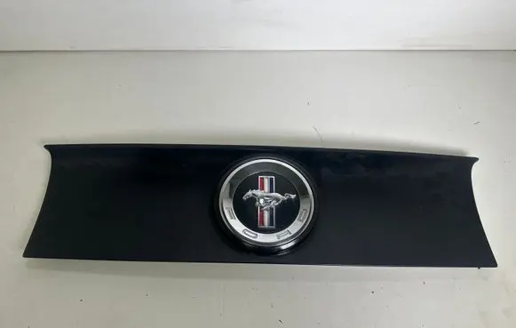 Ford Mustang VI Trunk/boot trim cover DR3363423A40A