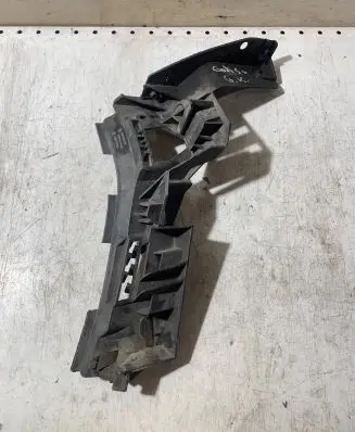 Volkswagen Golf Plus Bumper support mounting bracket corner 5M0807375