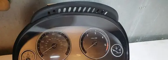 BMW 5 F10 F11 Speedometer (instrument cluster) 9249347