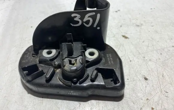 Volkswagen Transporter - Caravelle T5 Sliding door lock 2K0843604