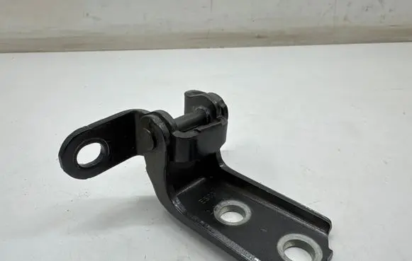 Toyota Yaris Cross Rear door lower hinge