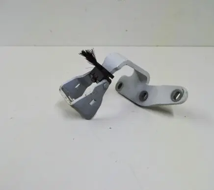 Porsche Cayenne (92A) Tailgate/trunk/boot hinge 7P5827302D