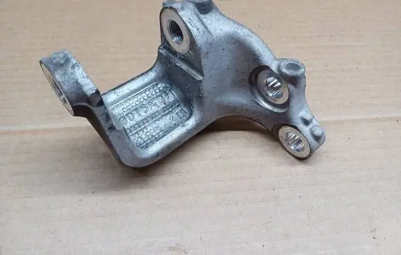 Honda Jazz Engine mount vacuum valve 90T5AM