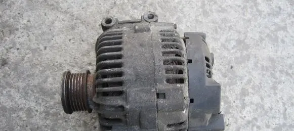 Mercedes-Benz Vito Viano W639 Generator/alternator A6461541102