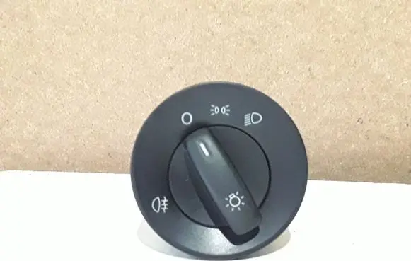 Skoda Octavia Mk2 (1Z) Light switch 1Z0941431F