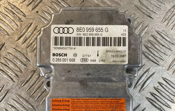 Audi A4 S4 B7 8E 8H Airbag control unit/module 8E0959655G 0285001668
