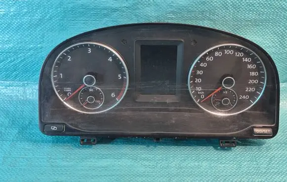 Volkswagen Caddy Speedometer (instrument cluster) 2K0920865A VDD024180 1119012145