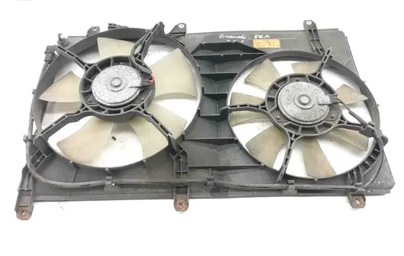 Mitsubishi Grandis Radiator cooling fan shroud