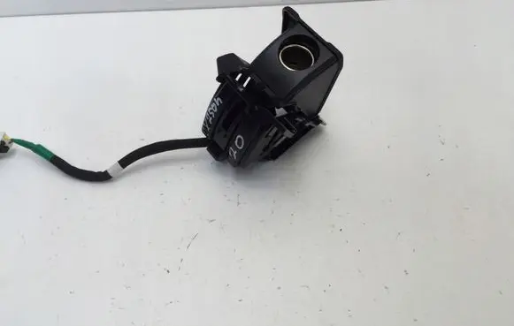 Lexus UX 12 V Socket (rear) 5882076040