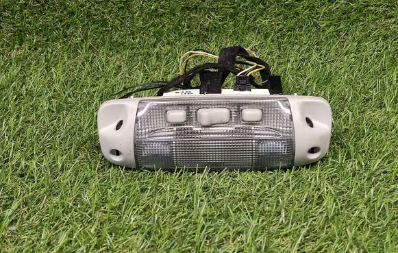 Ford Focus Front seat light 8M5A15K609CB 080038 28126797