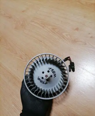 Renault Espace III Heater fan/blower 0130063506