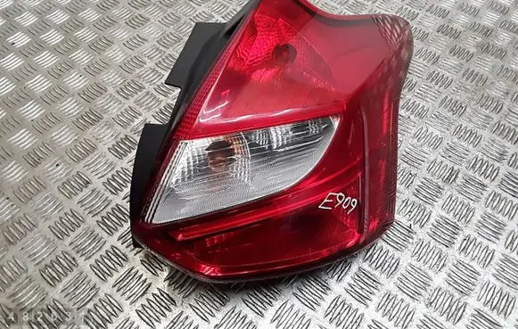 Ford Focus Rear/tail lights BM5113404A