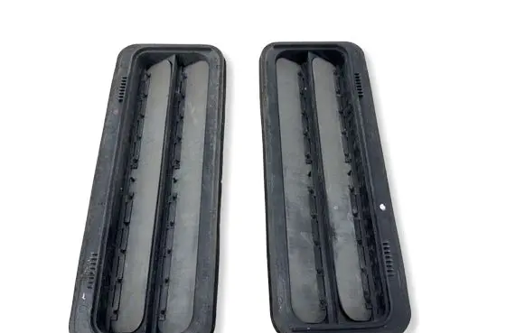 Maserati Levante Quarter panel pressure vent 15143604
