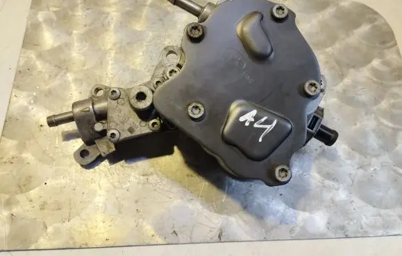 Audi A4 S4 B5 8D Vacuum pump 038145209H 038145215