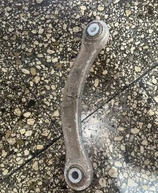 Volkswagen Touareg I Front lower control arm/wishbone