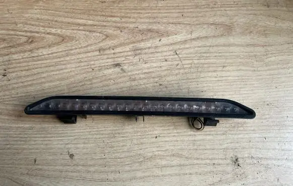 Opel Zafira A Third/center stoplight 90582025