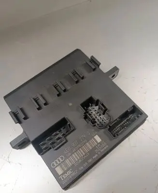 Audi A8 S8 D3 4E Comfort/convenience module 4E0907279S 00007898C2 4E0910279S