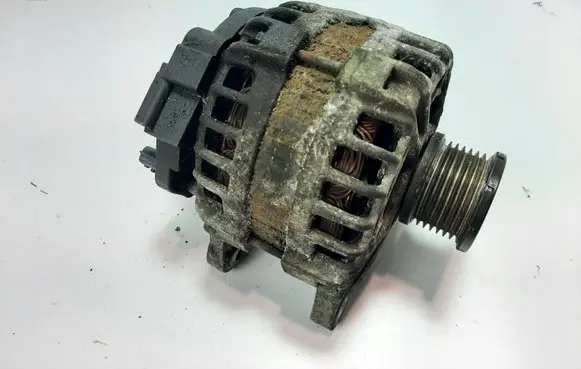 Renault Kadjar Generator/alternator 231004BE0B