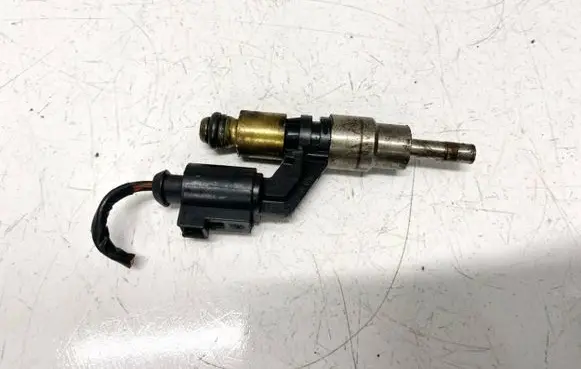 Fuel injector