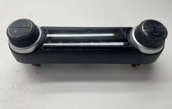 Toyota RAV 4 (XA50) Climate control unit 5590042580