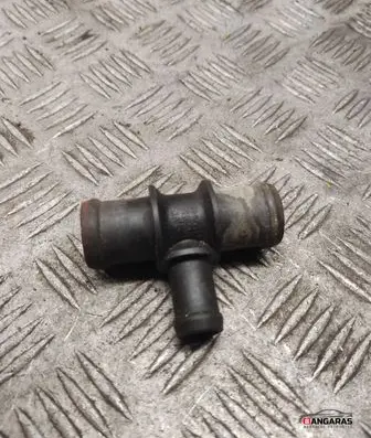 Volkswagen PASSAT B5 Engine coolant pipe/hose 252516