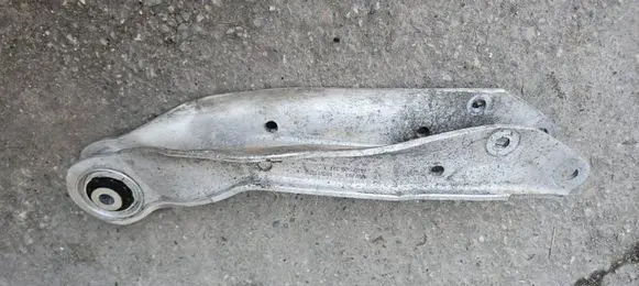 Audi Q7 4M Rear upper control arm/wishbone 4M0505311J