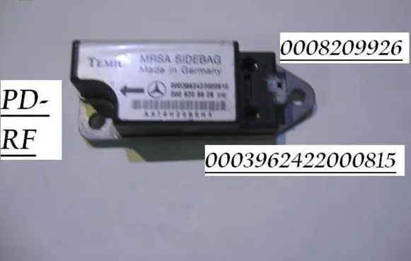 Mercedes-Benz C W202 Airbag deployment crash/impact sensor 0008209926 0003962422000815