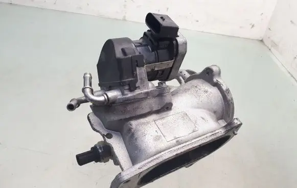 Mercedes-Benz B W245 EGR valve A640140160 00005320C5