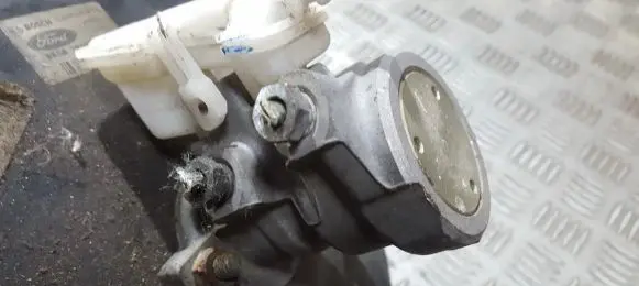 Ford Focus Master brake cylinder 200115b