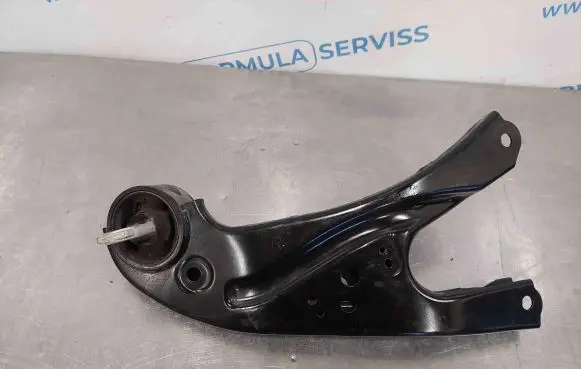 Toyota Sienna XL40 IV Rear upper control arm/wishbone
